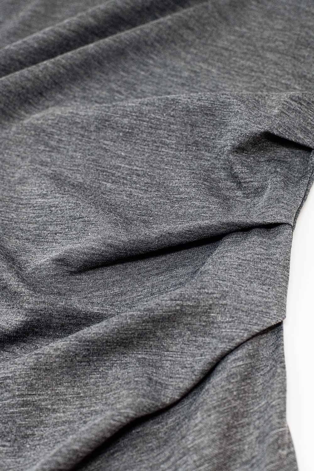 Vestido sem mangas em tencel elástico cinzento